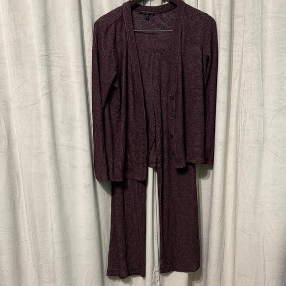 Banana Republic Rich Burgundy knit set - Picture 1 of 5